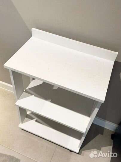 Тележка на колесиках