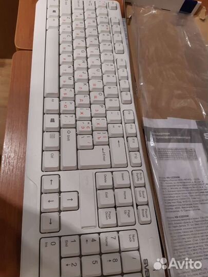 Клавиатура беспроводная белая