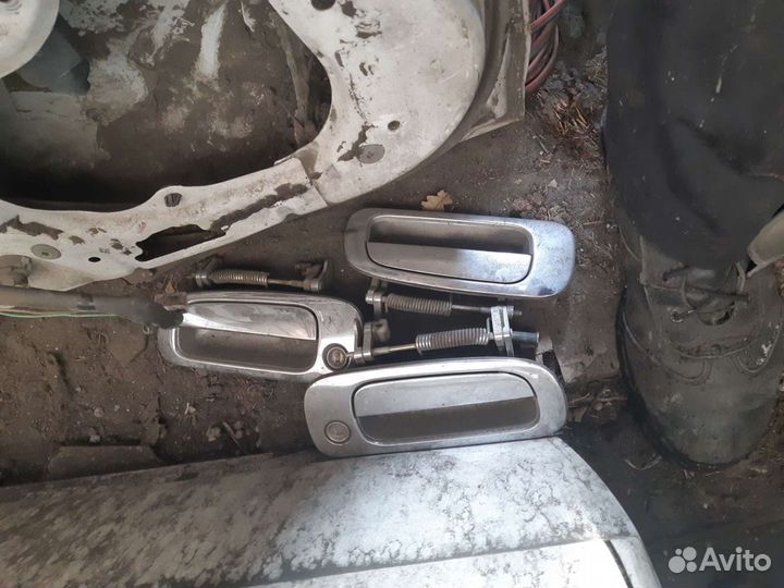 Двери crown 141кузов