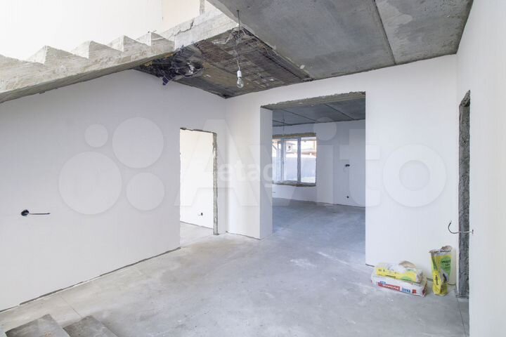 Дом 220 м² на участке 8,6 сот.