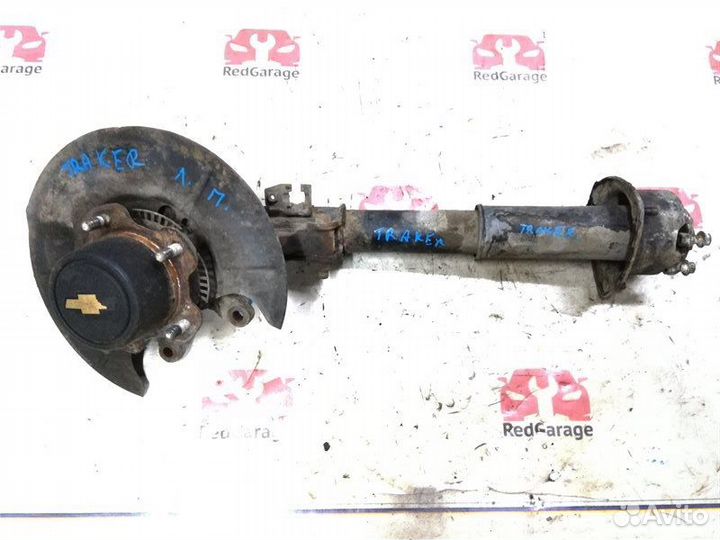 Ступица передняя левая Chevrolet Tracker H25A 2000