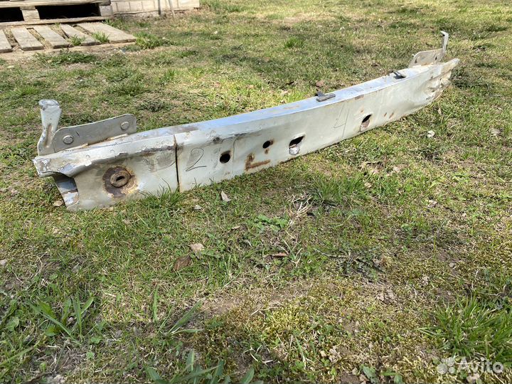 Усилитель бампера ford focus 1