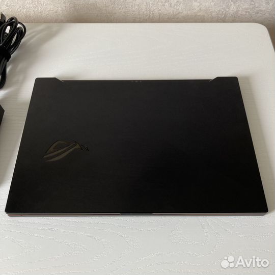 Ноутбук игровой asus ROG Zephyrus S17