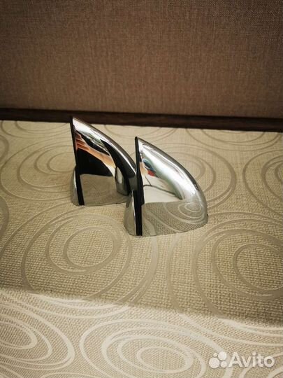 Крепление для настенной полки