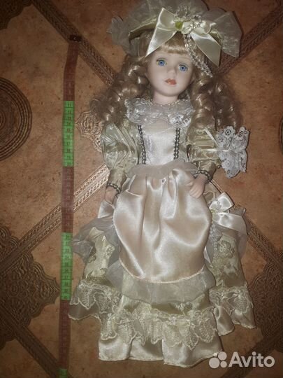 Куклы фарфоровые