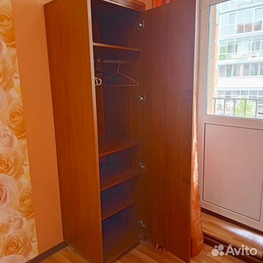 Шкаф бельевой бу