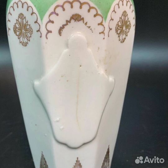 Фарфоровый графин лфз и тарелка фаянс