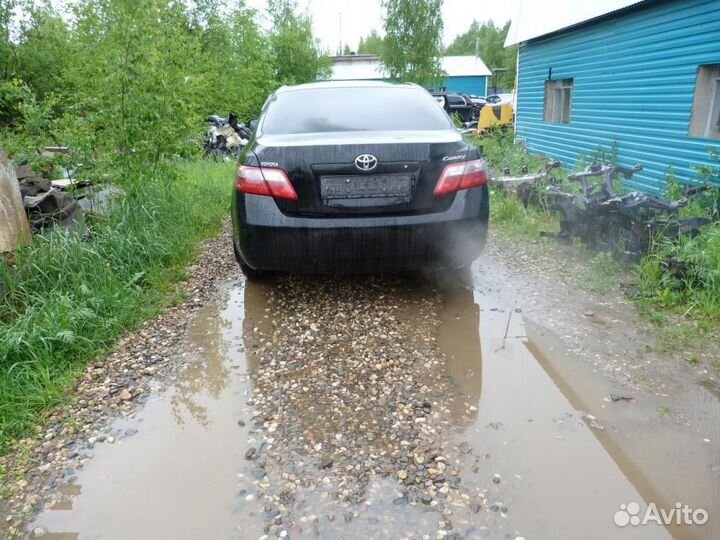 В разборе Toyota Camry v40