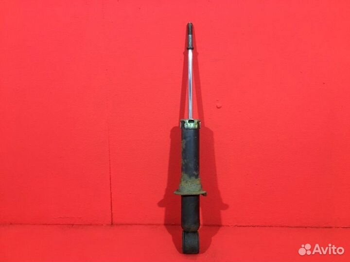 Амортизатор задний Toyota Corolla E12 4zzfe 1.4