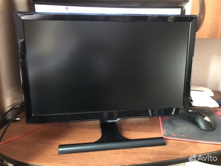 Монитор Samsung 21.5