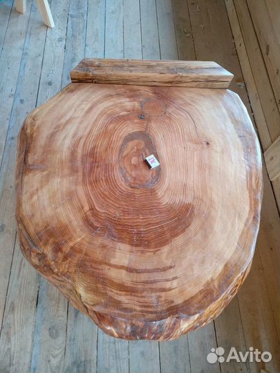 Мебель из дерева ручной работы