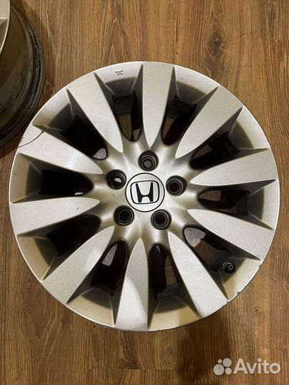 Литые диски R17 5x114.3 Honda оригинал