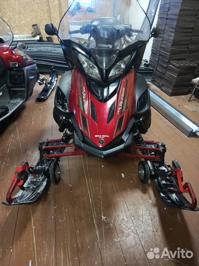 Снегоход Yamaha RS Venture
