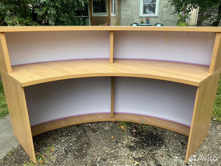 Стол ресепшн