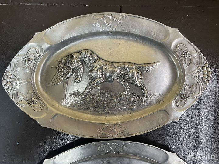 Антикварное парное оловянное панно