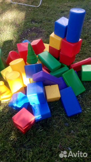 Кубики пластмассовые 37 элементов