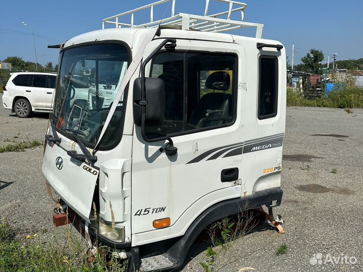 Продается кабина HD120 Mega Truck