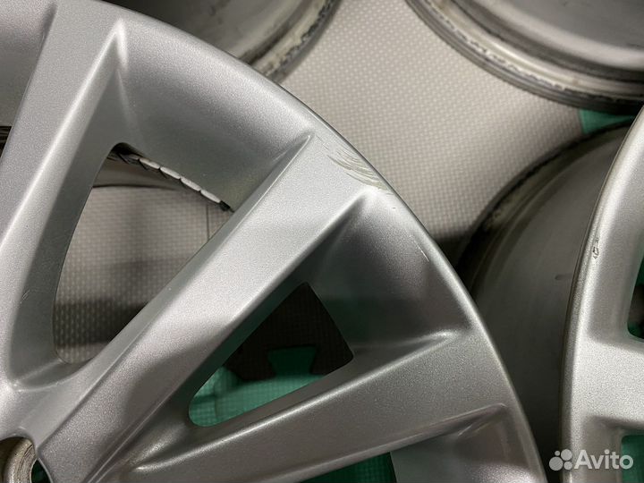 Комплект оригинальных дисков Toyota