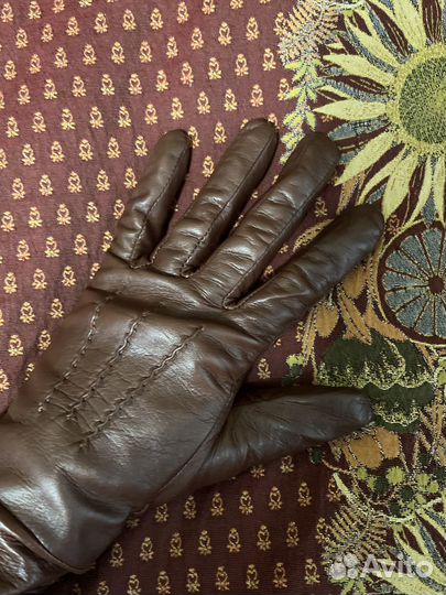Перчатки женские кожаные