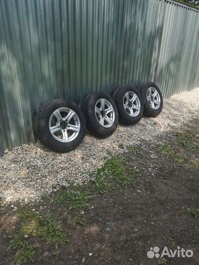 Колеса на Ниву