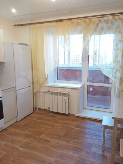 2-к. квартира, 60 м², 4/10 эт.
