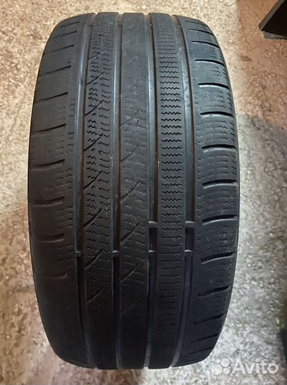 Minerva S210 235/45 R17