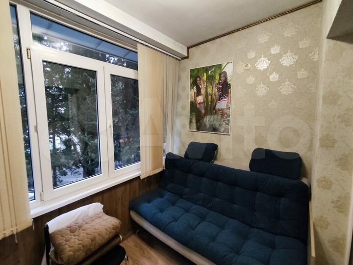 2-к. квартира, 72,7 м², 2/5 эт.