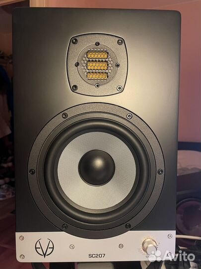 Студийный монитор Eve Audio SC 207 (новый)