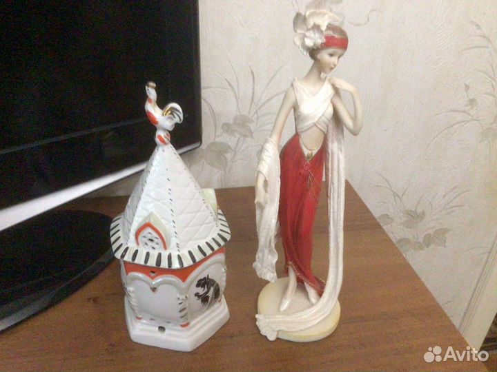 Фарфоровые статуэтки