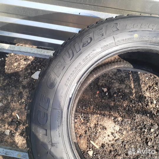 Bridgestone Ice Cruiser 5000 215/60 R16