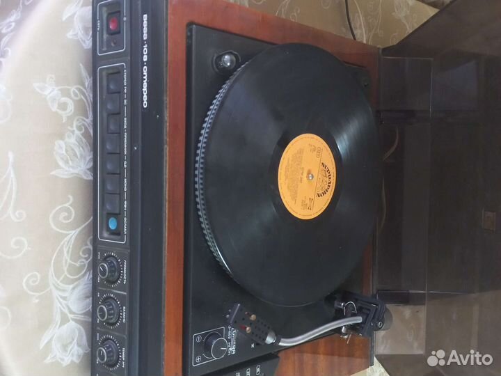 Проигрыватель винила СССР вега 108