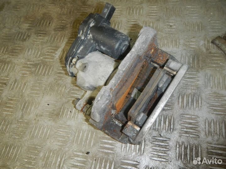 Б/У Б/У Суппорт задний правый, Audi (Ауди) -A8 (D4)