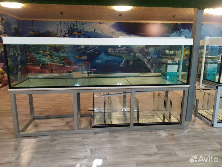 Аквариум для раков и живой рыбы