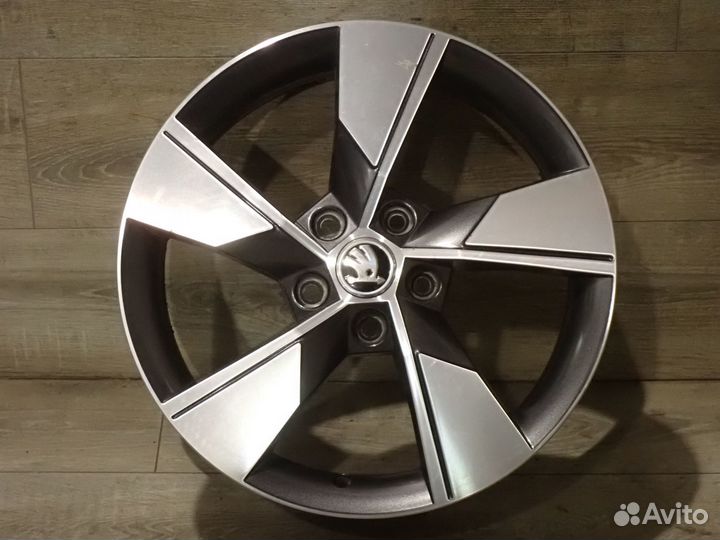 Комплект дисков R17 Skoda Octavia Scout, оригинал