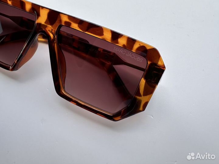 Солнцезащитные очки Marc Jacobs леопардовые