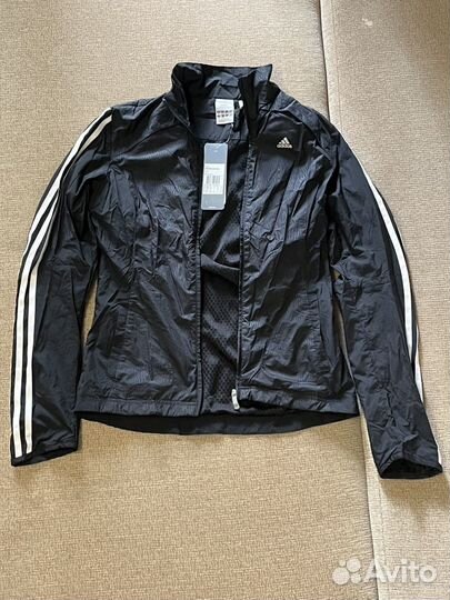 Женский спортивный костюм