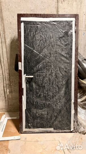 Продам железную дверь б/у