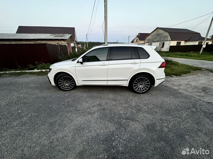 Volkswagen Tiguan 2.0 AMT, 2018, 56 000 км