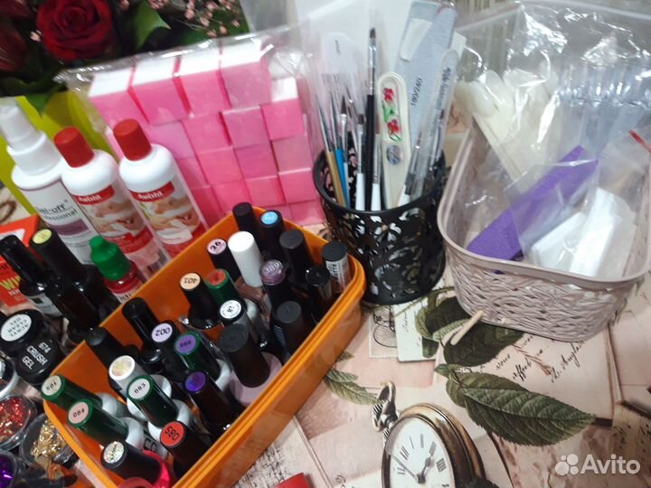 Продам все для маникюра