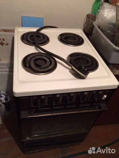 Плита электрическая в отличном состоянии. Доставка