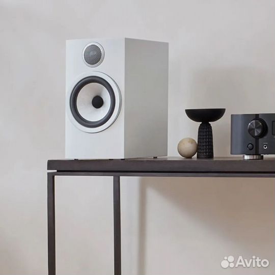 Bowers & Wilkins 706 S3