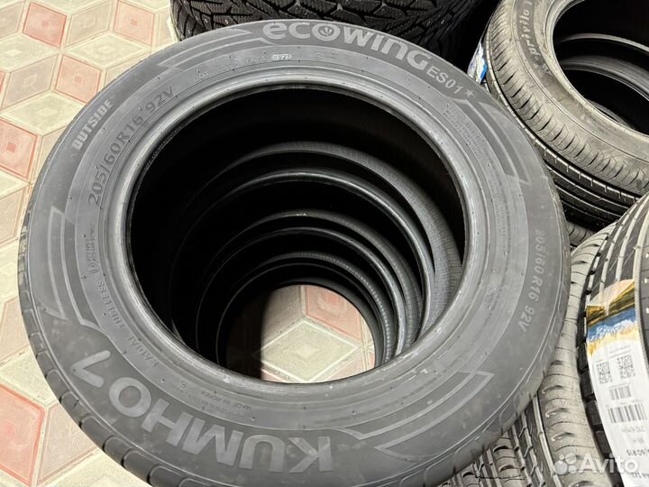 Kumho Ecowing ES01 KH27 205/60 R16 92V