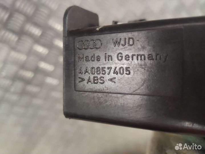 Пепельница Audi 100 C4 2.5 4A0857405