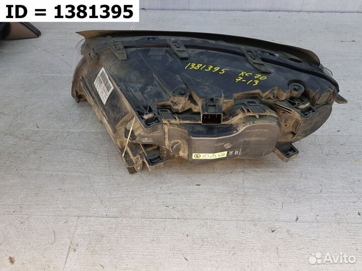 Фара правая Volvo XC70