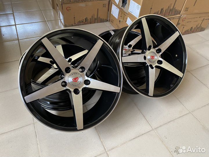 Комплект дисков Vossen CV3 R18 j8,5 5/114,3