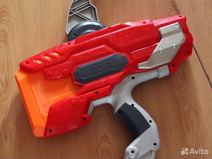 Бластер лук Nerf Mega Thunderbow