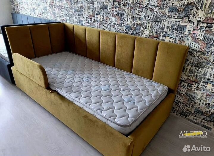 Детская кровать с мягкими бортиками