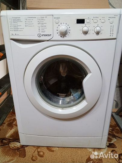 Стиральная машина indesit 5кг