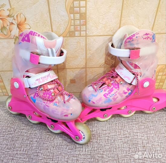 Ролики раздвижные 30-33 и новая защита для девочки