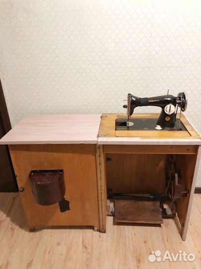 Швейная машинка ножная подольск